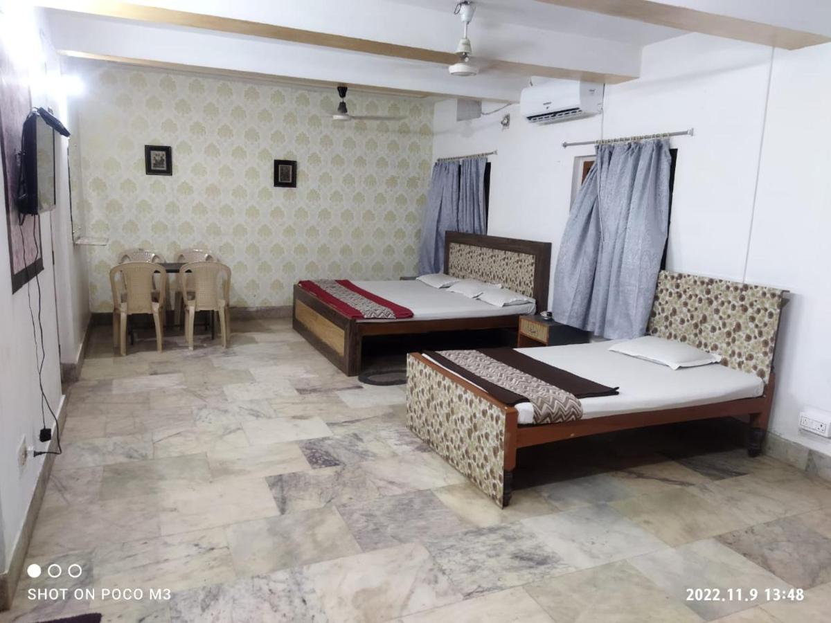 Hotel Well Inn Puri Kültér fotó