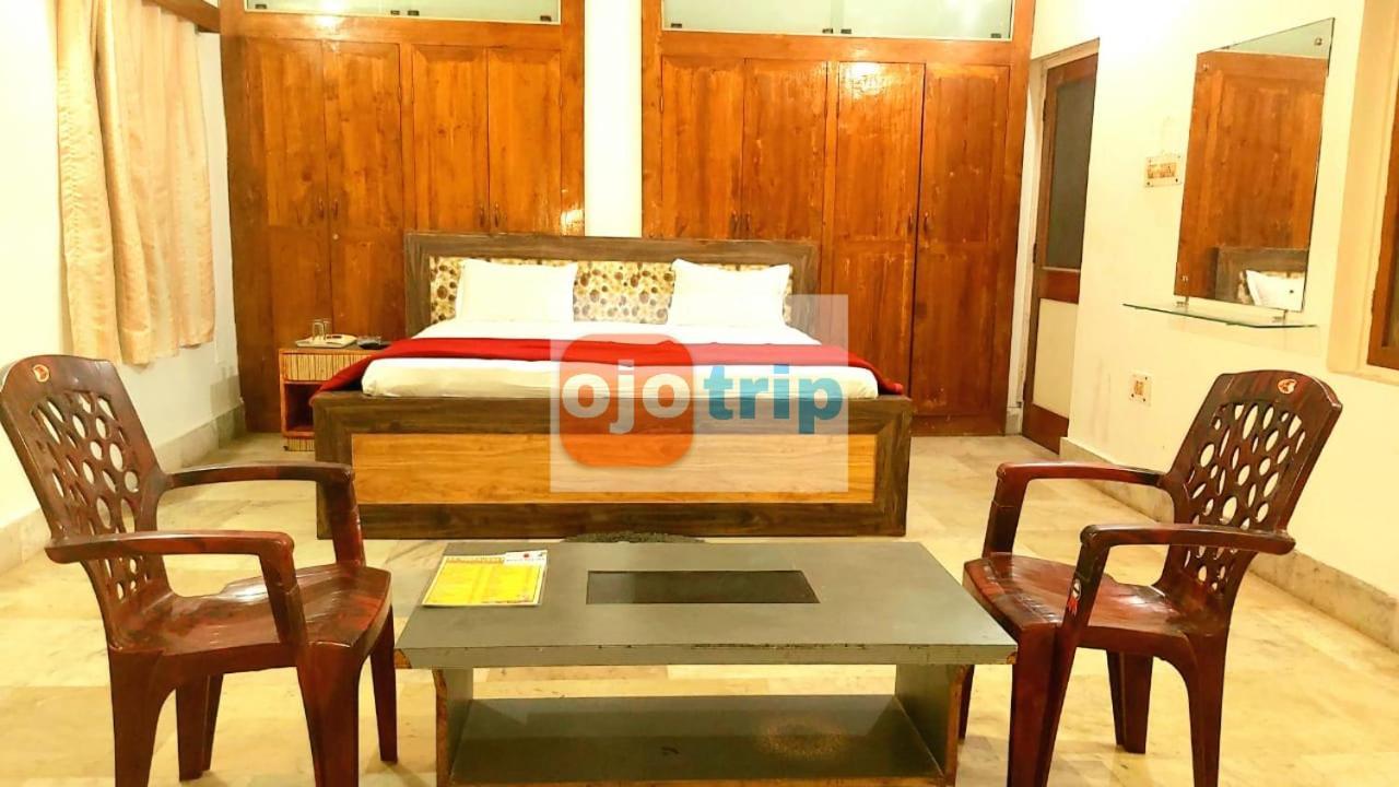 Hotel Well Inn Puri Kültér fotó